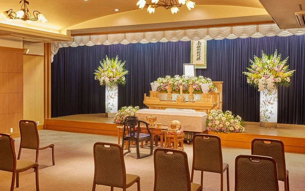 2F 式場
